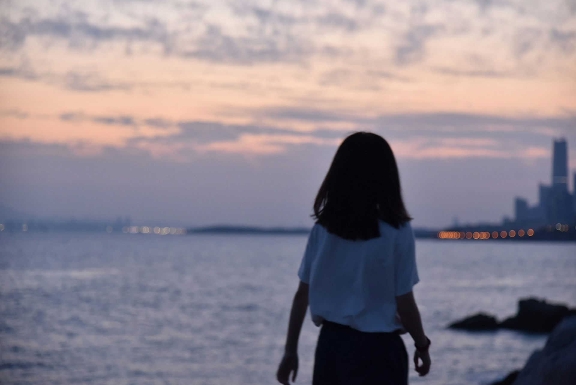 佚名